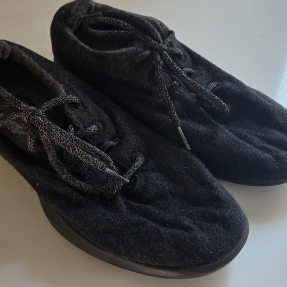 allbirds Shoes - ALLBIRDS Woolrunners Black Womans WOOL Shoes 9